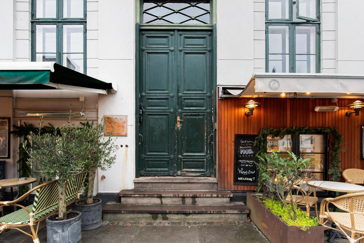 Sanders Square - Spacious Six-Bedroom Apartment Near Amalienborg Köpenhamn Exteriör bild